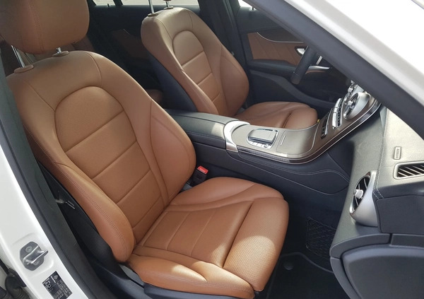 Mercedes-Benz GLC cena 188888 przebieg: 53400, rok produkcji 2019 z Biała Podlaska małe 704